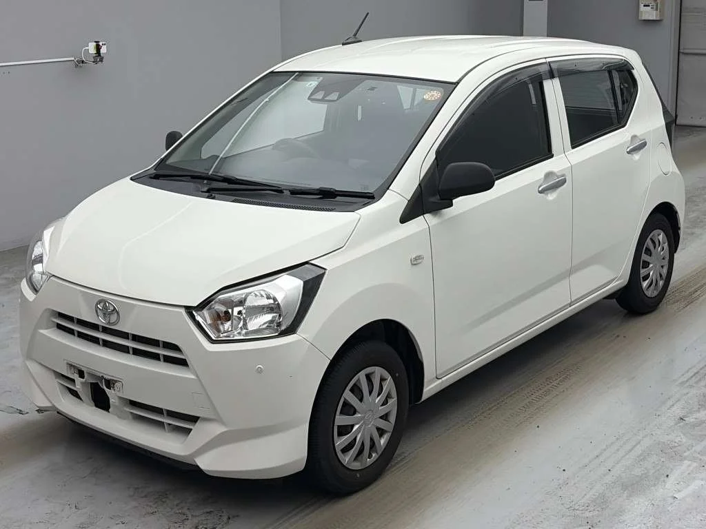 Toyota Pixis Epoch LA350A 2021